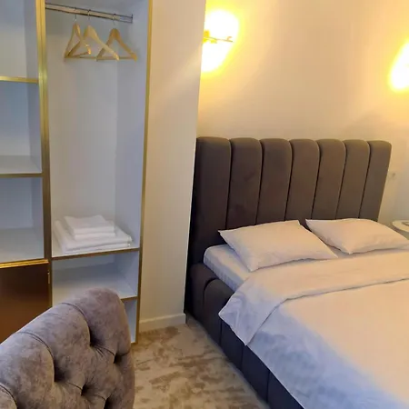 Отель Jolie Boutique