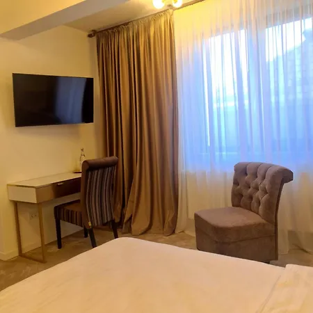 Jolie Boutique 4*