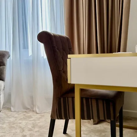 Jolie Boutique Крайова