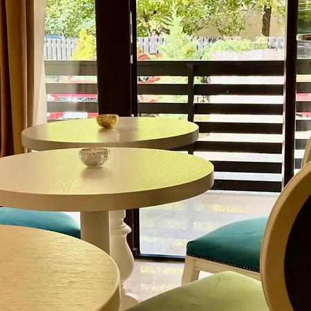 Jolie Boutique 4* Крайова