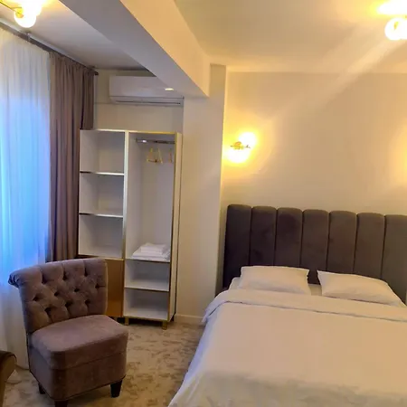 Отель Jolie Boutique