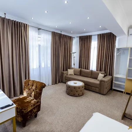 Jolie Boutique 4*
