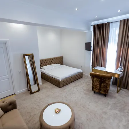 Jolie Boutique Hotel