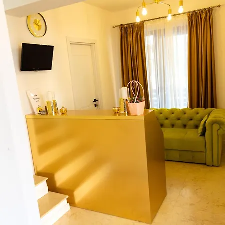 Отель Jolie Boutique 4*