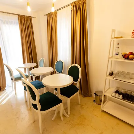 Jolie Boutique Hotel