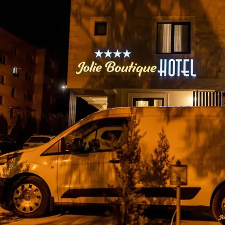 Jolie Boutique
