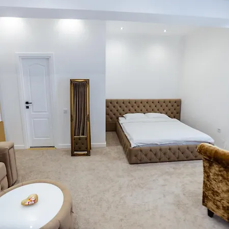 Hotel Jolie Boutique 4*