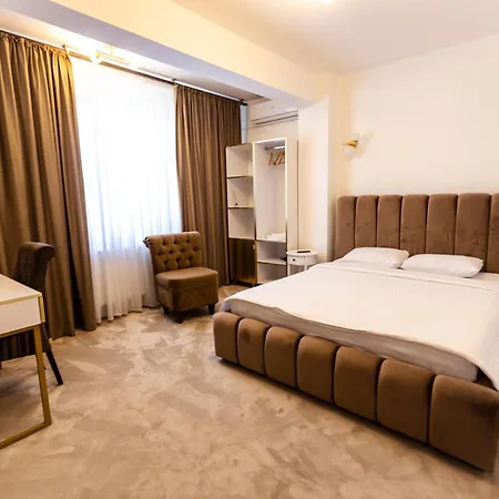 Hotel Jolie Boutique 4*