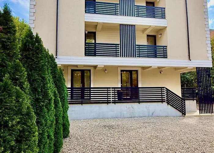 Jolie Boutique Hotel 4*