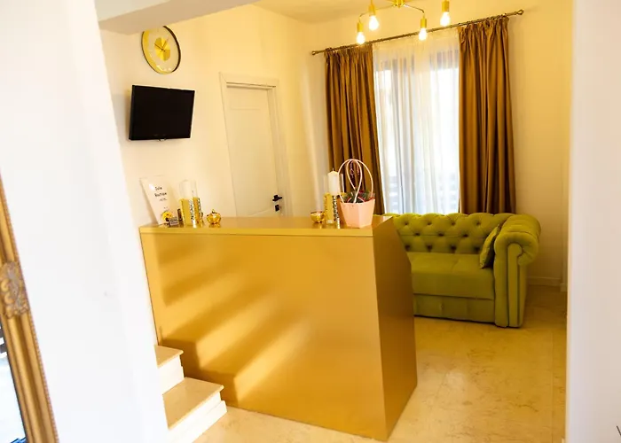 Hotel Jolie Boutique 4*