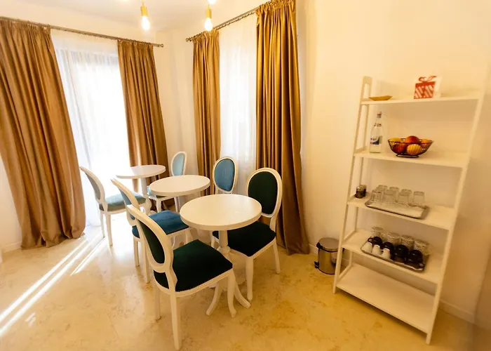 Jolie Boutique Hotel