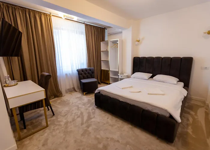 Hotel Jolie Boutique 4*